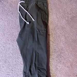 H&M olive green jogger pants with zippers